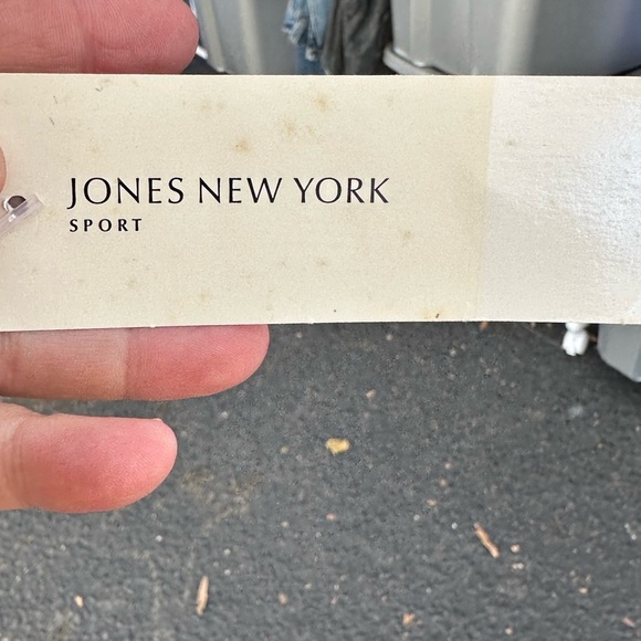 jones NY Velvet Jacket color is Black NWT - Picture 8 of 8